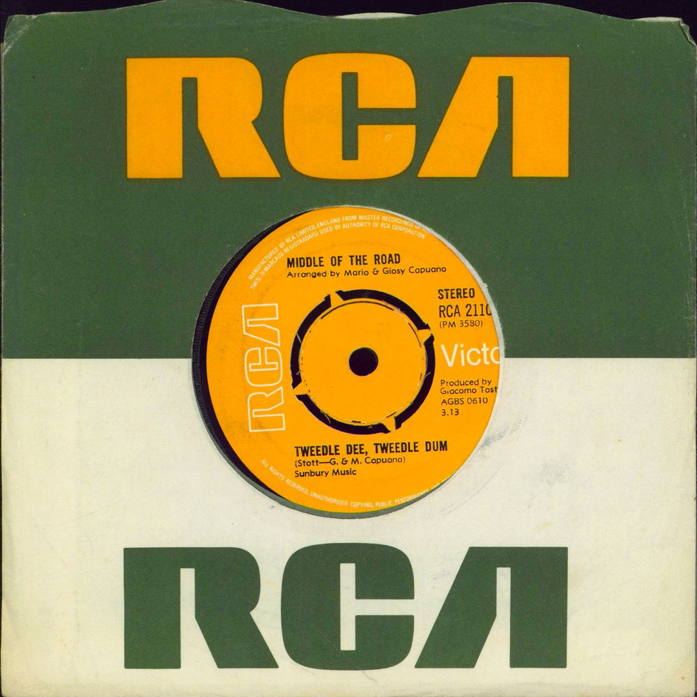 Middle Of The Road Tweedle Dee, Tweedle Dum - 4pr UK 7" vinyl single (7 inch record / 45) RCA2110