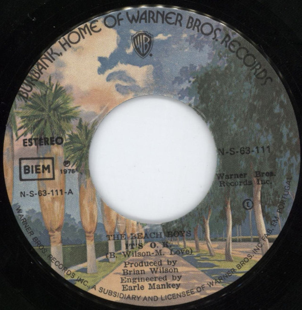 The Beach Boys It's O.K Portugese 7" vinyl single (7 inch record / 45) BBO07IT816345